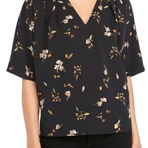 Small Madison Black Floral Top - Short Sleeve